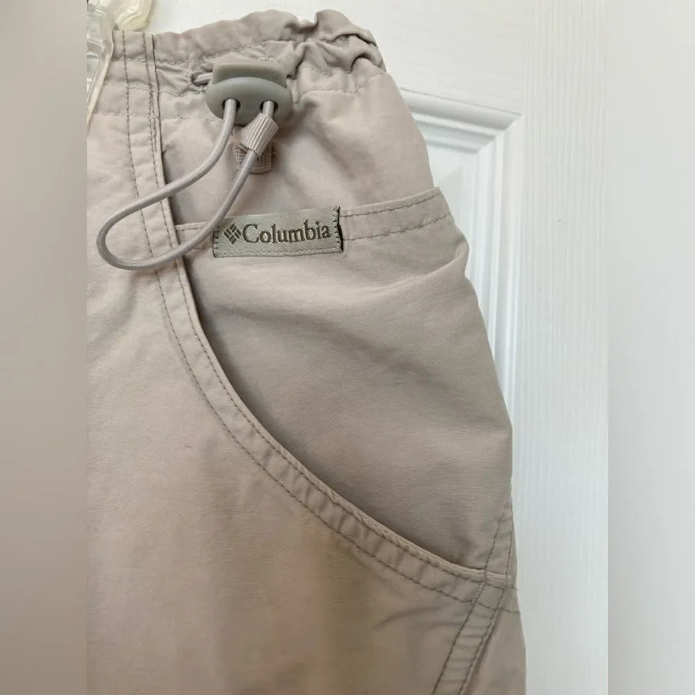 Columbia Shorts w/ toggle waist clinchers good for hiking outdoors, lightweight